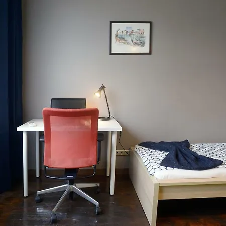 Apartment The Pink Wall Downtown